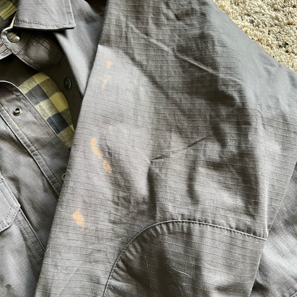 Modern Gray Men’s Carhartt Jacket - Picture 3 of 7